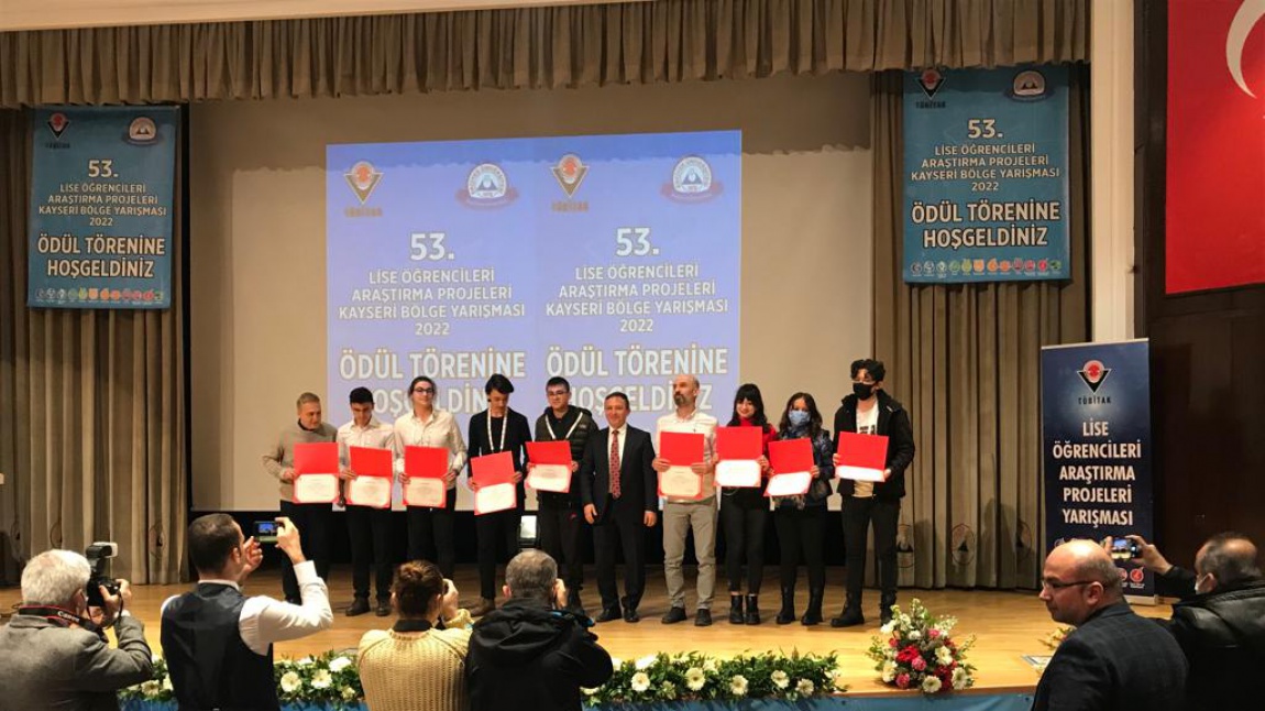 53. Lise Öğrencileri Araştırma Projeleri kapsamında ,Kayseri Bölge sergisinde Teknoloji Tasarım alanında okulumuz bölge birincisi olmuştur.